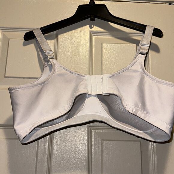 Vanity Fair Beauty Back Back Smoother Full-Figure Wireless Bra! - Picture 3 of 9